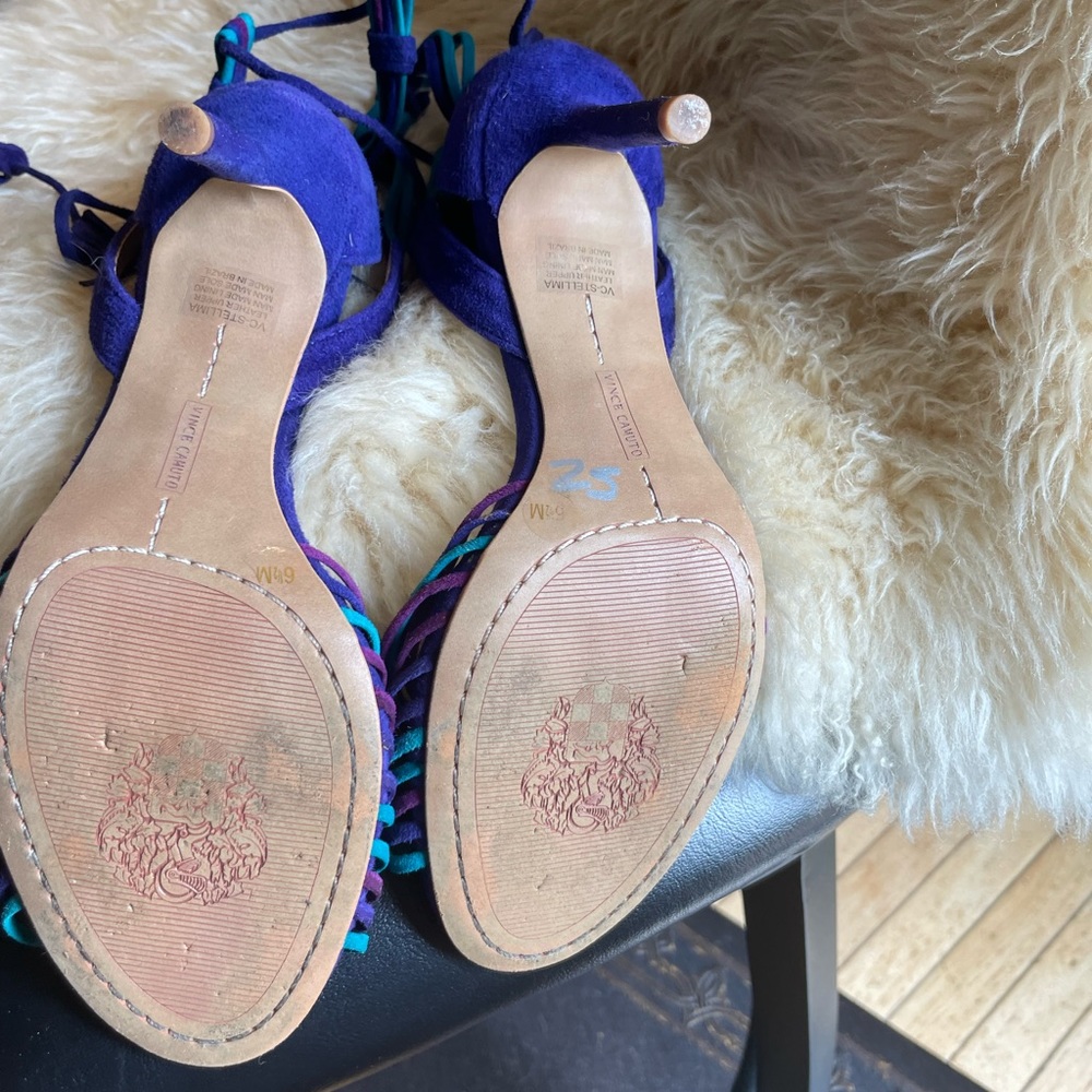 VINCE CAMUTO Stellima Suede Tassel Sandal - Picture 4 of 6